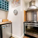 The Amazing Belford Road 2 Bedroom Near West End