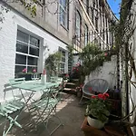 Guestready - Chic Flat In The Heart Of Edinburgh