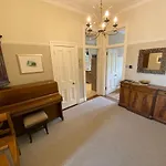 Braid Rd Stunning Villa