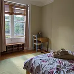 Cozy 2 Double Bedroom Flat In The Heart Of Leith