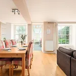 2Br New Town Garden Apartment