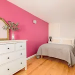 2Br New Town Garden Apartment