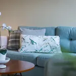 Bright And Modern 2 Bed Apartment