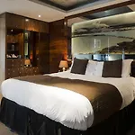 Le Monde Hotel