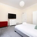 Altido Inviting 2-Bed Apt In Stockbridge