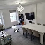 Large 4 Bed