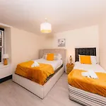 Warm&Welcoming City Centre Apartments By Meadows