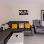 Warm&Welcoming City Centre Apartments By Meadows