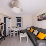 Warm&Welcoming City Centre Apartments By Meadows