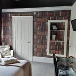 East Claremont Guest House
