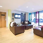 Bright Studios And Ensuite Bedrooms At Mcdonald Road In Edinburgh