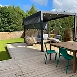 4 Bedrooms House With Garden