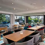Holiday Inn Express Edinburgh City West By Ihg