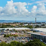 Holiday Inn Express Edinburgh City West By Ihg