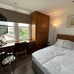 Cosy Double Room City Centre