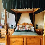 Rosehall Hotel