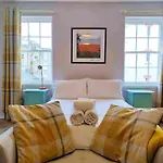 Amazing Apartments - Websters Land - Castle View