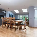 Luxury Arthur Seat Viewtownhouse With A Hot Tub