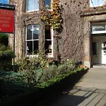 A-Haven Townhouse Hotel