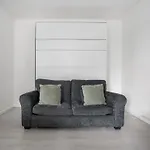 Edinburgh Castle Apartment
