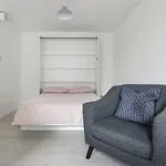 Edinburgh Castle Apartment