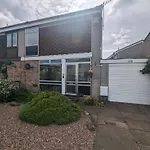 Gorgeous Full Home In Edinburgh
