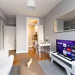 Cosy And Chic, Quiet Apartment In Leith
