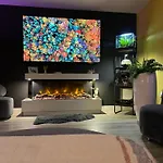 Cozy & Stylish Room In Edinburgh