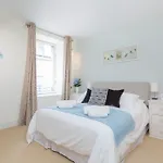 Thistle Street - 401