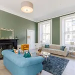 Dragon Suites - Alina Suite - 1 Bed City Centre Luxury Apartment