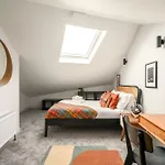 Trinity Flats By The House Of Danu