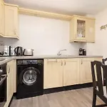 Stylish Flat With Free Parking