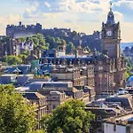 Bright Edinburgh Flat - City Center Eb7