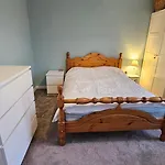 Double Room In Prestonfield Flat