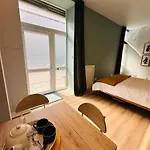 Luxury Modern Studio L Central Edinburgh L Pet Friendly