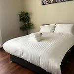 One Bedroom Apartment In Gorgie With New Central Heating System