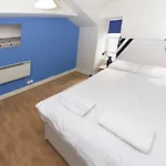 Cozy Old Town Apartment