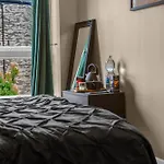Cosy, Stylish Bedroom For Business And Work Travellers