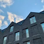 Keel House Modern Studios