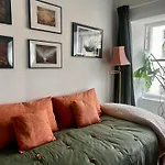 Historic Luxury Apartment In Royal Mile, Heart Of The Old Town