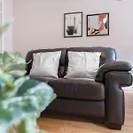Gorgeous, Cozy 2Br Royal Mile-Old Town