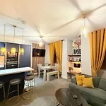Two Bedroom Apartment-Central Edinburgh-Old Town-Licensed