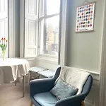 Charming, Central & Spacious Georgian 3 Bed Apt