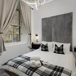 2Bedroom Apartment By The Castle