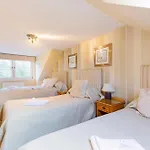 Arden Guest House, Craigmillar Castle Edinburgh