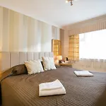 Arden Guest House, Craigmillar Castle Edinburgh