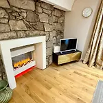 Rose Street Flat
