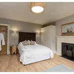 Joivy Boutique Apt With Patio In New Town
