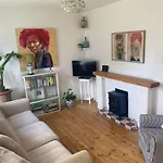2 Bed With Garden Near City Centre & Beach, Free Parking