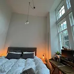 Ensuite Room In The City